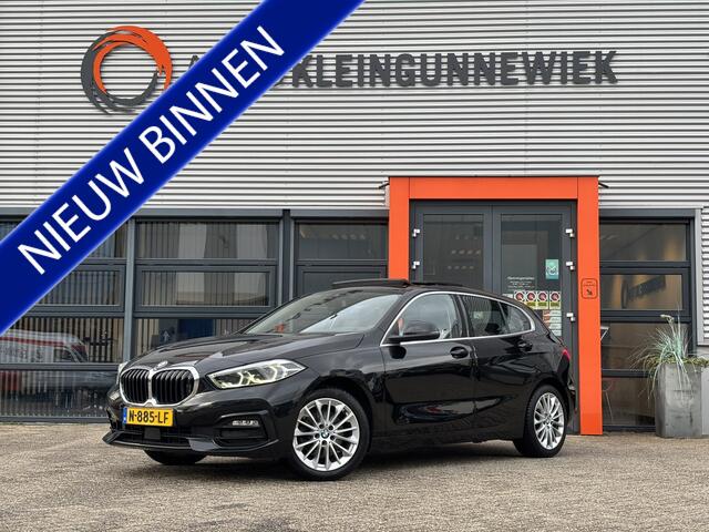 BMW 1-SERIE 118i Business Edition / Schuifkanteldak / Navi / Applecarplay/AndroidAuto /