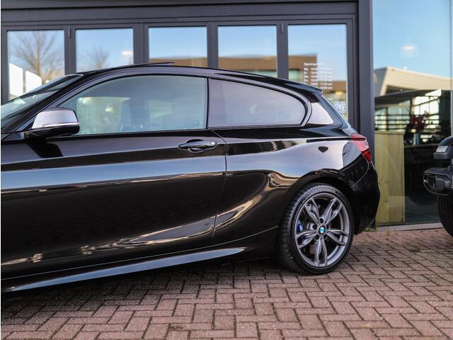 BMW 1-SERIE M140i xDrive High Executive | Pano | Camera | Memory | H/K