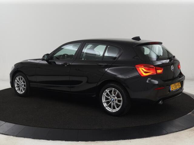 BMW 1-SERIE 116d | Navigatie | Parkeerhulp | Airco | Cruise control | Bluetooth | Keyless Start