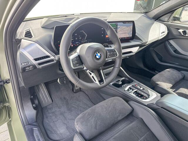 BMW 1-SERIE 120 | Innovation Pack | M Sport | Panoramadak |