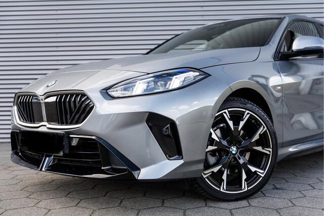 BMW 1-SERIE 120 M Sport Design Edition Panorama | Leder | 360 Camera | Volleder | Memory stoelen