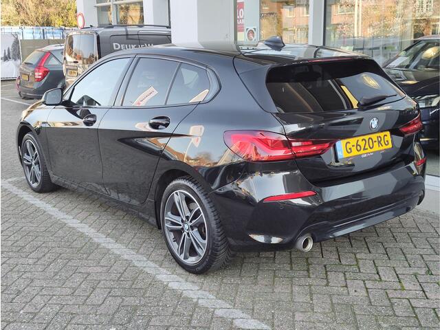 BMW 1-SERIE 118i EXECUTIVE EDITION AUT. Sport Line | Privacy Glass | Navi | LED