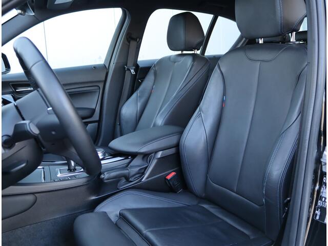 BMW 1-SERIE 118i Corporate Lease | M-sport | Camera | Leder | Org. NL