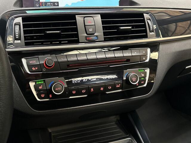 BMW 1-SERIE 120i Sport Line Shadow High Executive 184Pk Automaat (SCHUIFDAK, GROOT NAVI, DEALER ONDERHOUDEN, MEMORY SEATS, LEDER, STUUR/STOELVERWARMING, PARKEERSENSOREN, TREKHAAK, NIEUWSTAAT)