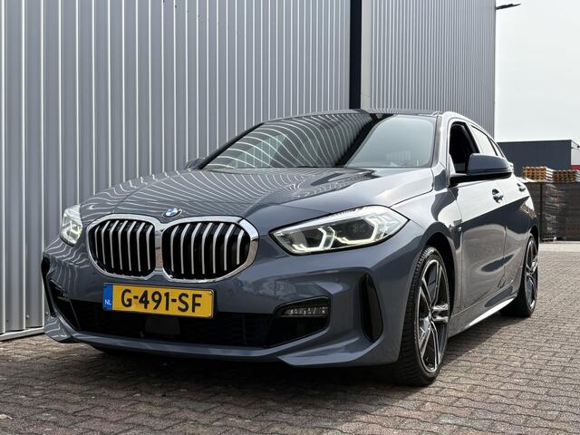 BMW 1-SERIE 118i Executive Edition | M-Sport Pakket | Apple Carplay
