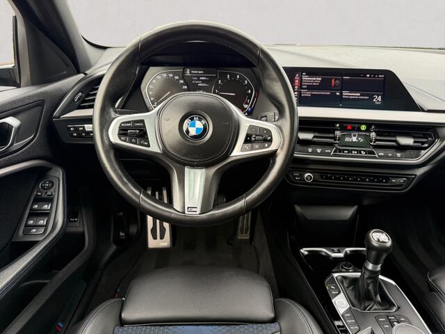 BMW 1-SERIE 118i M Sport Apple/Android (draadloos) | Navigatie | Dealeronder