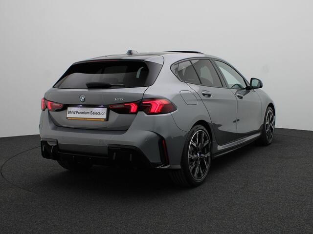 BMW 1-SERIE 120 M Sportpakket | Premium Pack | Stuurwielrand Verwarmd | Panoramadak | Harman Kardon | 19''