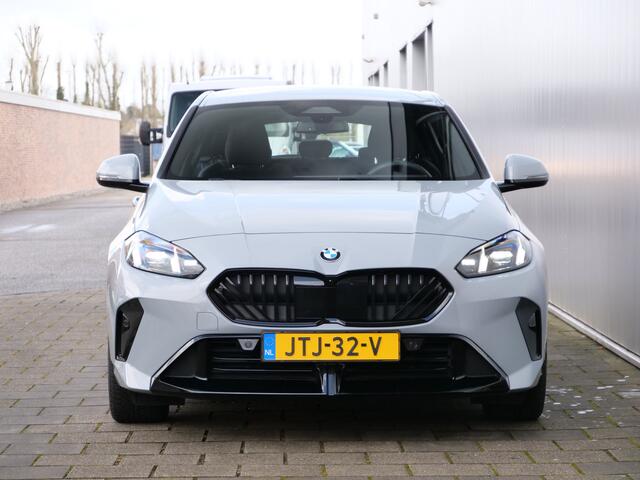 BMW 1-SERIE 116 automaat 123pk M Sportpakket Pro Stoelverwarming / Camera / Keyless entry