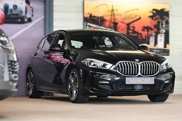 BMW 1-SERIE 118i High Executive NL auto / Leer / clima / navi
