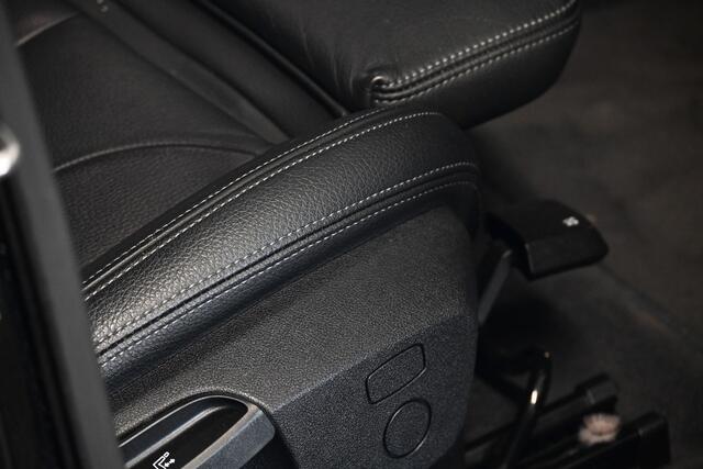 BMW 1-SERIE 118i High Executive NL auto / Leer / clima / navi