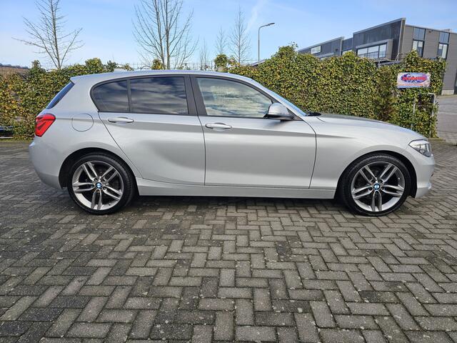BMW 1-SERIE 118i High Executive