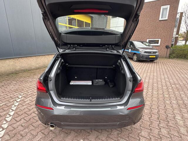 BMW 1-SERIE 118i Executive Edition Prijs incl 12 maanden BOVAG garantie
