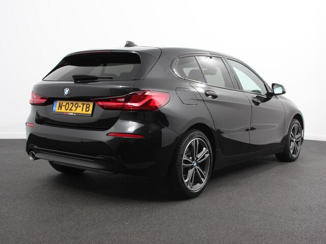 BMW 1-SERIE 118i Automaat Sportline Business Edition | Navigatie | Cruise control | LED Parkeersensor achter | Navigatie | Apple Carplay/ Android Auto | Lichtmetalen velgen | Digitale Cockpit