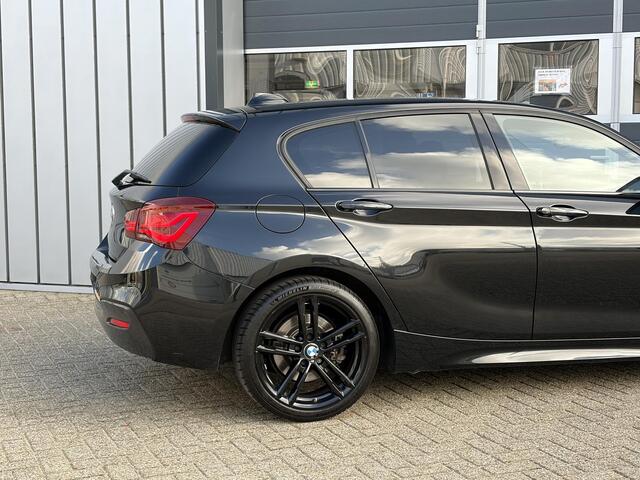 BMW 1-SERIE 120i Edition M Sport Shadow High Executive | Climate | Alcantara | Parkeer sensoren | M sport |