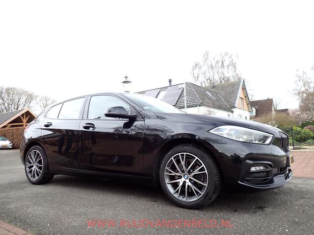 BMW 1-SERIE 118i Executive Edition CAMERA / ACC / SPORTSTOEL
