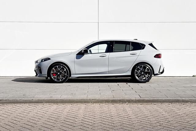 BMW 1-SERIE 120 M Sportpakket Pro | Premium Pack | Driving Assistant | Huisselectie