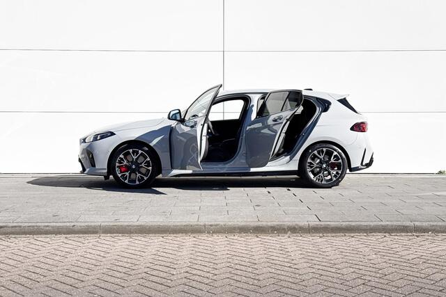 BMW 1-SERIE 120 M Sportpakket Pro | Premium Pack | Driving Assistant | Huisselectie