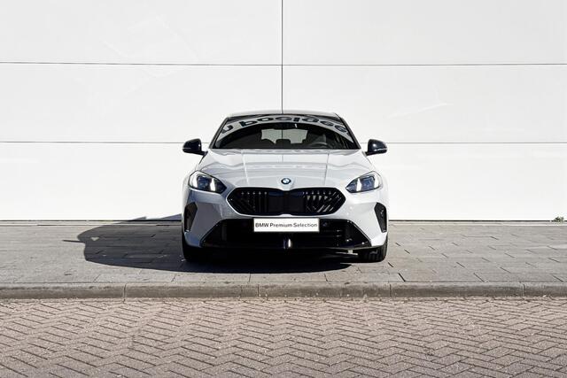 BMW 1-SERIE 120 M Sportpakket Pro | Premium Pack | Driving Assistant | Huisselectie