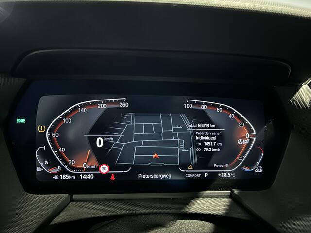 BMW 1-SERIE 118i Introduction Edition | Leder | Stoelverwarming | Climate control | 18" Velgen |
