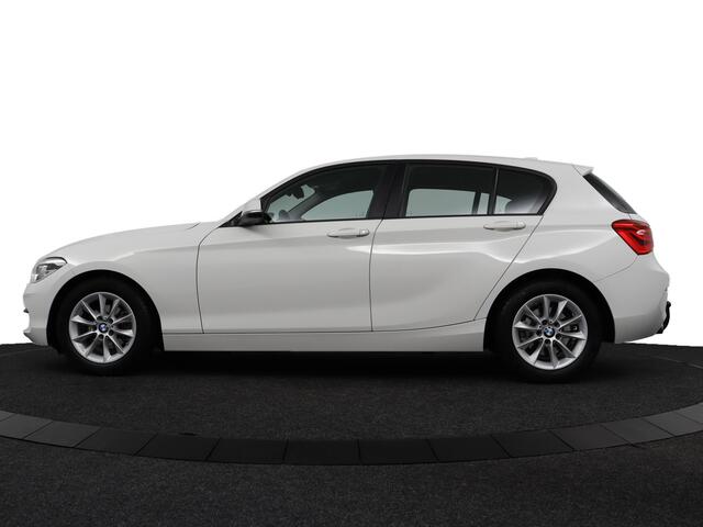 BMW 1-SERIE 118i Corporate Lease Executive - Automaat - Groot Scherm - M-Sport Pakket - Parkeer sensoren - Start/Stop - Sportstoelen - LED koplampen -Prijs excl. Virena Zekerheidspakket T.W.V ¤895
