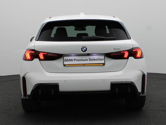 BMW 1-SERIE 120 M Sport Design Edition | Harman Kardon | Driving Assistant | Stuurwielverwarming | 18"