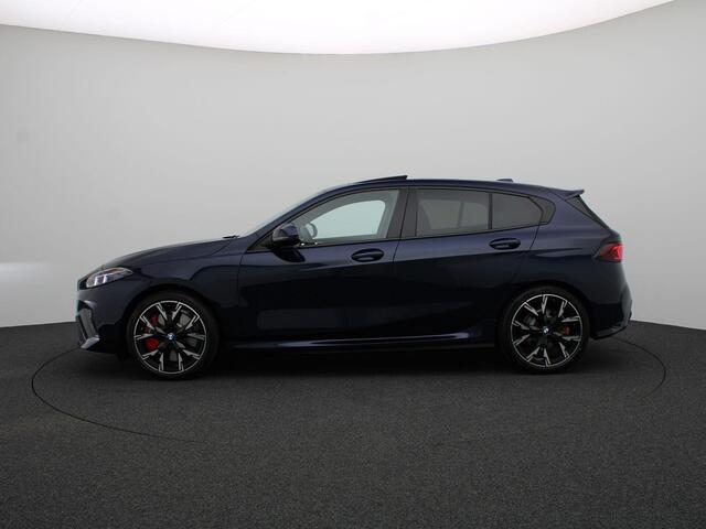 BMW 1-SERIE 120 M Sportpakket Pro | Premium Pack | Stuurwielrand Verwarmd | Panoramadak | Harman Kardon | 19''