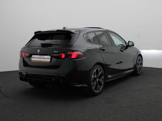 BMW 1-SERIE 120 M Sport Design Edition | M Sportpakket Pro | Driving Assistant Plus | Harman Kardon | 18"