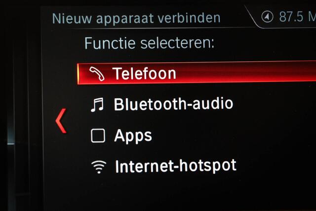 BMW 1-SERIE 118i Corporate Lease Executive | SPORT LINE / AUDIO MEDIA / COMFORT- PACK | DAB | DRAADLOZE LADER | STOELVERWARMING