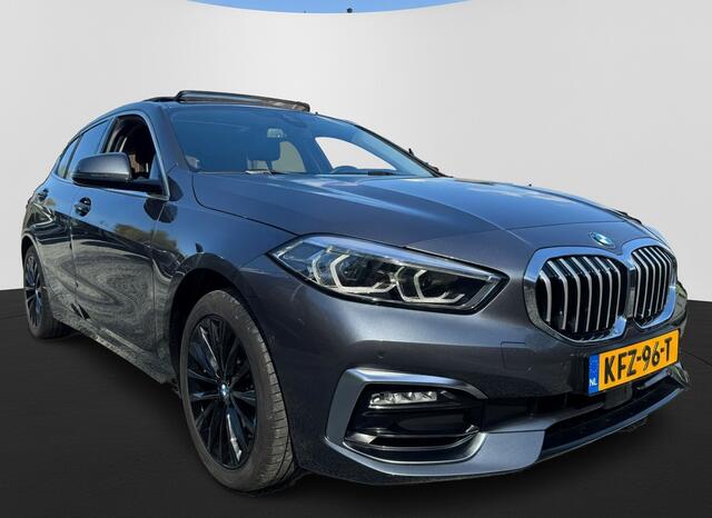 BMW 1-SERIE 118i 136PK AUT. HIGH EXECUTIVE TREKHAAK/LEDER/PANORAMADAK