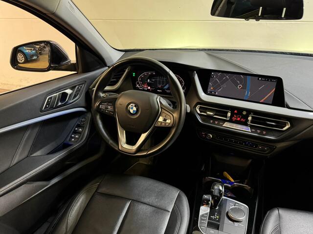 BMW 1-SERIE 118i 136PK AUT. HIGH EXECUTIVE TREKHAAK/LEDER/PANORAMADAK