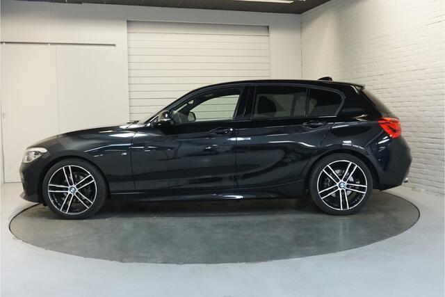 BMW 1-SERIE 118i Dealeronderhouden | M-Pakket | Harman Kardon | Carplay | 118
