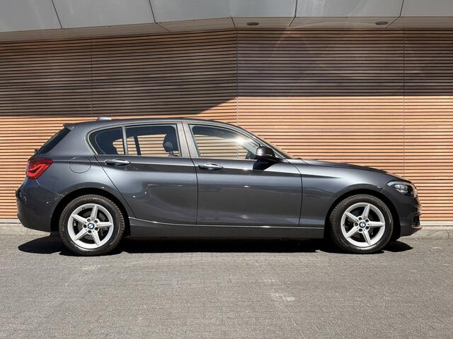 BMW 1-SERIE 116i Corporate Lease Executive Navi / Telefoon / PDC Voor en Achter / Cruise