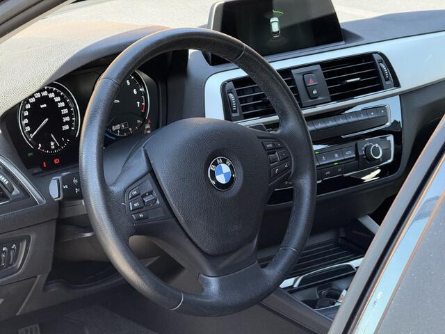 BMW 1-SERIE 116i Corporate Lease Executive Navi / Telefoon / PDC Voor en Achter / Cruise