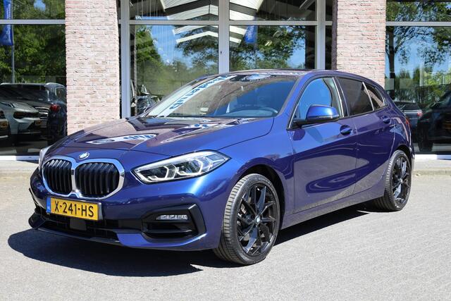 BMW 1-SERIE 118i High Executive STOELVERWARMING 18"LMV CRUISE NAVI 2xPDC CLIMA HALFLEER M-STUUR
