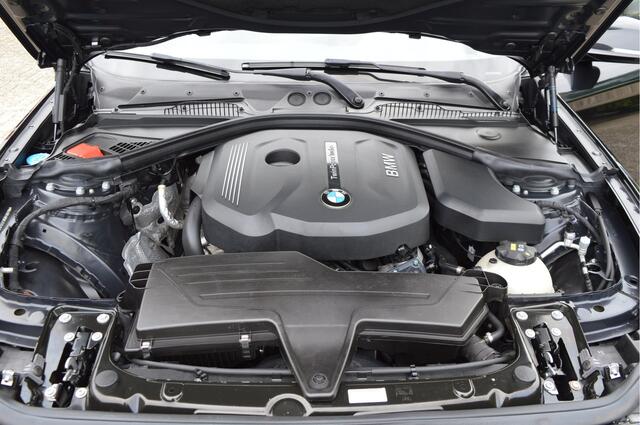 BMW 1-SERIE 118i Corp. Lease Exec. NL-auto / M-Sport / Clima / Navi
