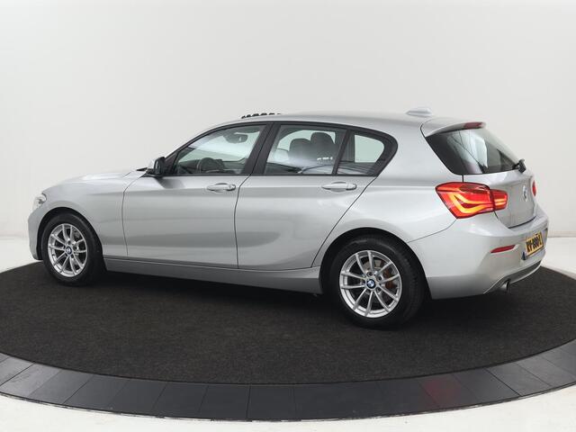 BMW 1-SERIE 118i Executive | Schuifdak | Leder | Stoelverwarming | Camera | Full LED | Navigatie | Parkeerhulp | Climate control | Bluetooth | Cruise control