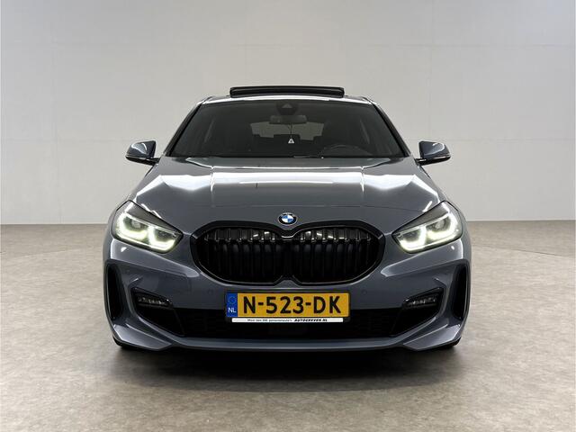 BMW 1-SERIE 118i Business Edition Plus M-Sport | Pano | Sfeer | HUD | Virtual | H/K | Camera | Carplay | NAP