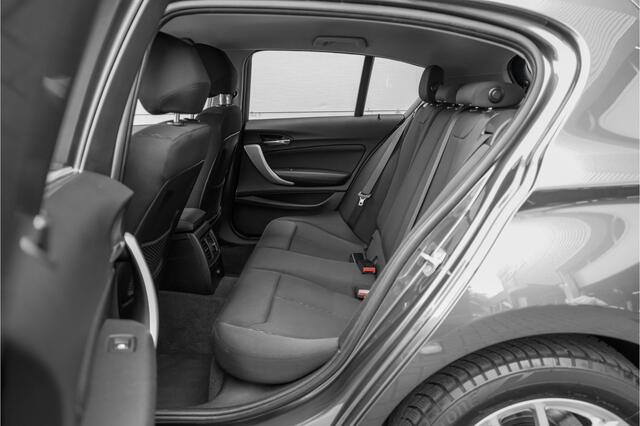 BMW 1-SERIE 118i Executive Climate PDC LED Cruise