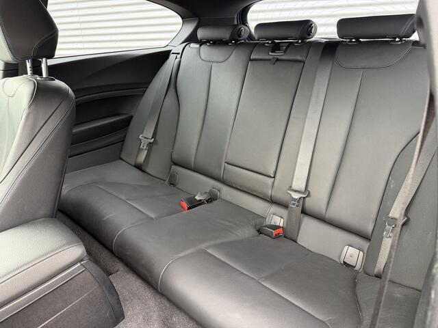 BMW 1-SERIE 120i Executive | Nieuw Binnen! | Leder | Stoelverwarming | Navi
