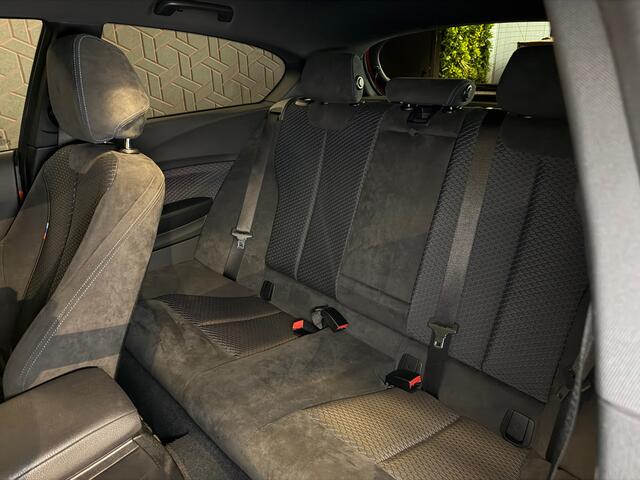 BMW 1-SERIE 118i Edition M Sport Shadow High Exe | Keyless