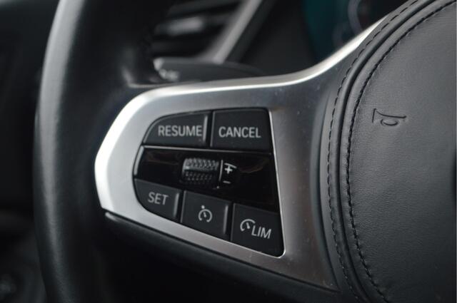 BMW 1-SERIE 118i Executive M Sport Automaat / Sportstoelen / Cruise Control / LED / M Sportonderstel / Cruise Control
