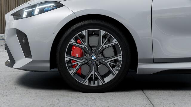BMW 1-SERIE 120 M Sport Automaat / Sportstoelen / Achteruitrijcamera / M Adaptief onderstel / Adaptieve LED / Comfort Access / Parking Assistant / Stoelverwarming