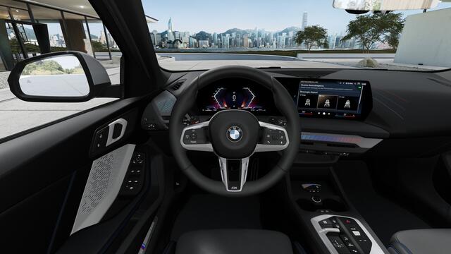 BMW 1-SERIE 120 M Sport Automaat / Sportstoelen / Achteruitrijcamera / M Adaptief onderstel / Adaptieve LED / Comfort Access / Parking Assistant / Stoelverwarming