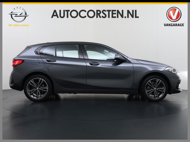 BMW 1-SERIE 118i Aut. Sport Line Live cockpit pro Shadow-line Stoelverwarming Apple Carplay Android Auto Navi Ecc Cruise Control Pdc Business Edition Lmv 17" Led DAB Regen-Lichtsensor Verkeersbord detectie Rijstrooksensor Dealeronderhouden
