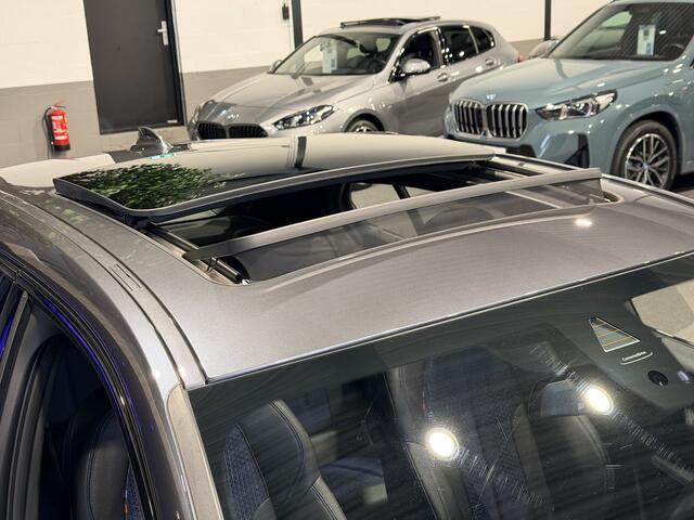 BMW 1-SERIE 118i Executive Edition M-Sport | Panorama | Camera | NAP | Stoelverwarming | Sfeerverlichting