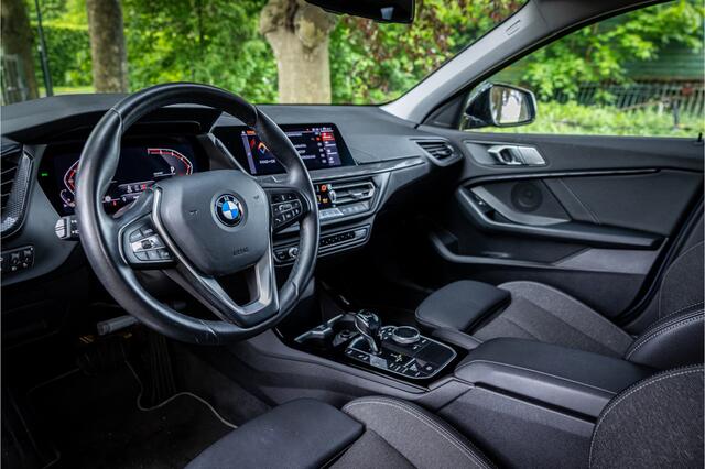 BMW 1-SERIE 118i Executive Sport Line Individual Storm Bay Shadow