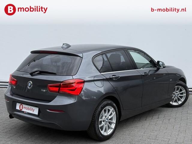 BMW 1-SERIE 118i Executive Sportline Automaat Apple CarPlay | Hifi Audio | Sportstoelen | Cruise control