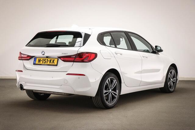 BMW 1-SERIE 118i Business Edition | PARKING PACK | DAB | APPLE | NAVI | CAMERA | 17"
