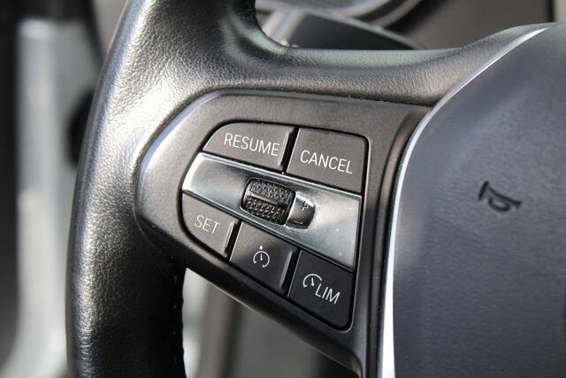 BMW 1-SERIE 118i Automaat Sportline | Panoramdak | Stoelverwarming