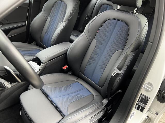 BMW 1-SERIE 118d Corporate High Executive PANO M SPORT TREKHAA